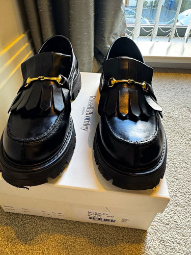 Russell bromley mossley - russell, &