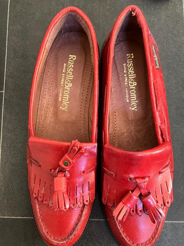 Russell bromley red - &,