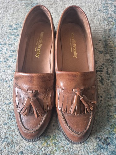 Russell bromley chester - &,