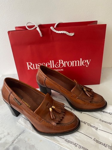 Russell bromley size - &,