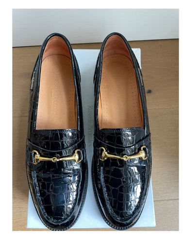 Russell bromley brewster - &,
